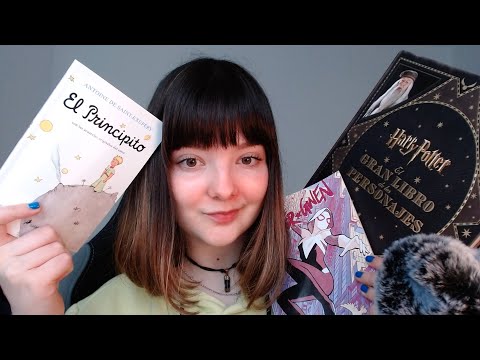 ASMR spanish/ tapping en mis libros favoritos