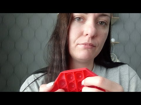 ASMR- Ljud med olika fidget toys och ramble (in swedish)