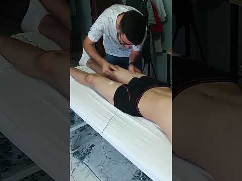 RELAXING POST-SPORTS MASSAGE FOR QUADRICEPS MUSCLES #satisfying #relaxing #asmr #shorts #massage
