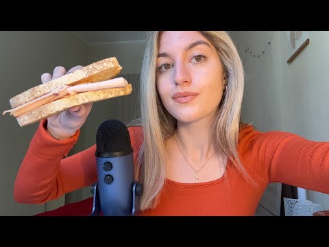 EATING PANINO 🥪 pranziamo insieme (muckbang whispering asmr ita)