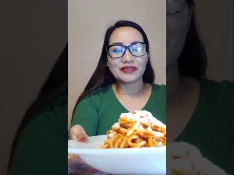 EATING SPAGHETTI FAST #mukbang #challenge #eating #food #everyone #shortsfeed