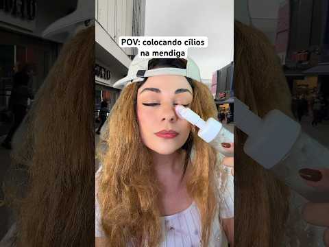 POV: colocando cílios na mendiga #asmr #asmrbrasil #humor #shorts