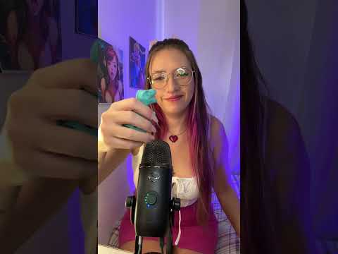 Deixe o Fred cuidar da sua ansiedade por 1 minuto. 🦖🎧 #asmr #mouthwhisper