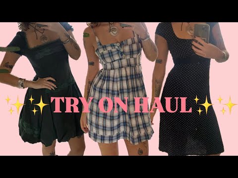 ASMR try on haul mercato👗sussurri rilassanti per farti addormentare❤️🎀 whispering e fabric sounds