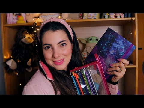 ASMR AMIGA TÓXICA FAZENDO TRABALHO COM VOCÊ - Sweet Carol