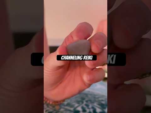 Sending reiki where it’s needed most 😊 #relax #asmrvideos #sleepsolution #oddlysatisfying #reiki