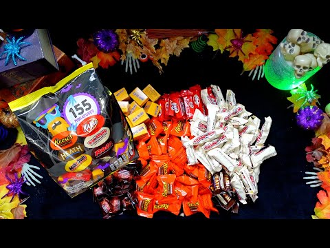 ASMR: Sorting and Counting Bag Of Halloween Candy 🎃🍫 (Soft Spoken, Candy Wrapper Crinkles)