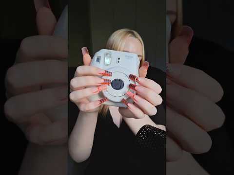 #aamr Polaroid camera tapping