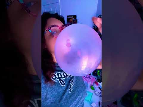 BIG BUBBLE ASMR | blowing a huge bubble gum sounds  #bubblegumblowing #bubblegum