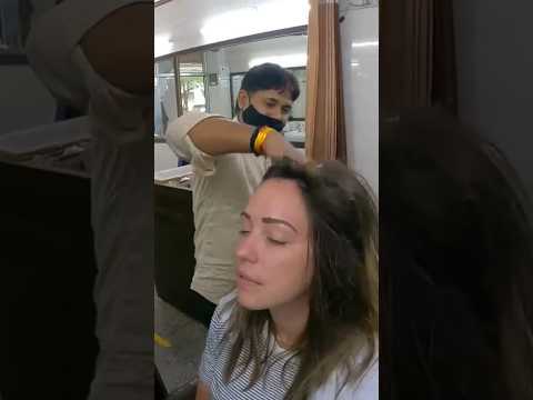 Masaje de cabeza en India 🇮🇳 | Crazy Indian Head Massage 💆🏼‍♀️ #shorts #asmr #massage #headspa