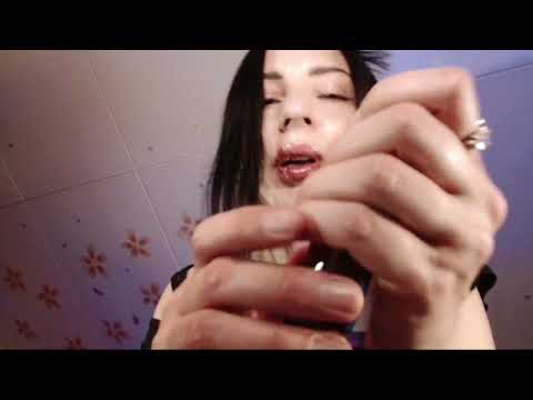 ASMR | Täydellinen rentoutus: Huolehdin susta (Kasvohoito & hiusten sively) 💆‍♀️