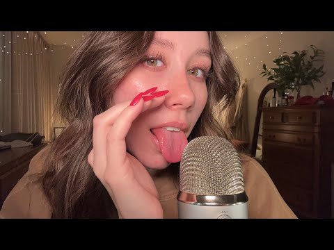 ASMR | Breathy Mouth Sounds and Hand Movements