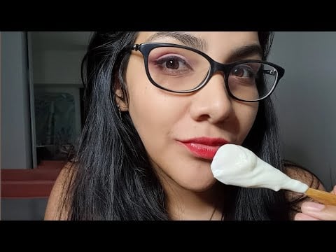 ASMR| Lamiendo Yogurt y leyendo una historia de ustedes ❤️