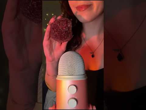 definitely my favourite trigger right now!🍒🔴 #asmr #tingles #relax