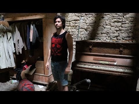 ASMR de retour dans la GRANGE ABANDONNEE
