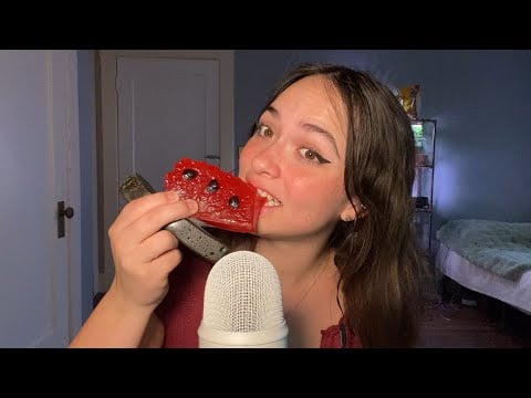 ASMR | gummy chewing with mouth sounds