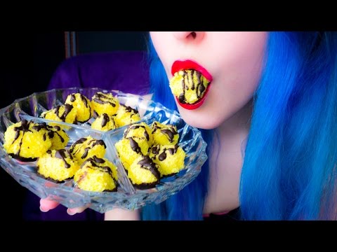 ASMR: Golden Milk Coconut Macaroons & Apple ~ Relaxing Eating Sounds [No Talking | Vegan] 😻