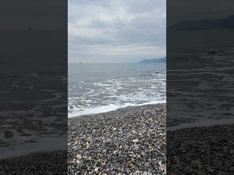 ASMR 🌊 Méditation guidée et bruits de la mer #asmrfr #shortsasmr #asmrshorts