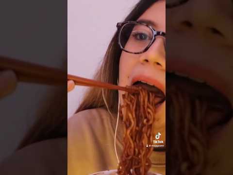 #asmr #mouthsounds #eatingsounds #mukbang #relaxing #food #asmrsounds #ramen