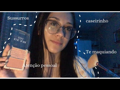 ASMR CASEIRINHO - Irmã mais velha te maquiando | sons de boca, atenção pessoal, caseiro, sussurros…