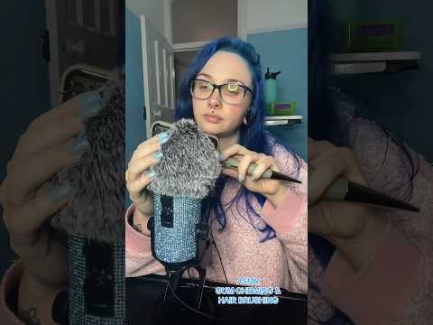 ASMR GUM CHEWING & HAIR BRUSHING #asmrmicbrushing #asmr #shorts #asmrgumchewing