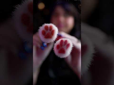 Cat purring and making biscuits asmr #purringcats #asmr #shorts