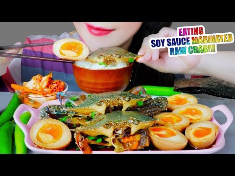 ASMR SOY SAUCE MARINATED RAW CRAB x SOFT BOILED EGGS 간장게장 먹방 KOREAN POPULAR FOOD MUKBANG