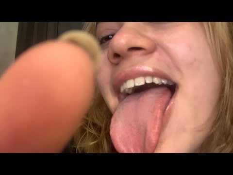 ASMR lens licking e spit paiting (no talking)
