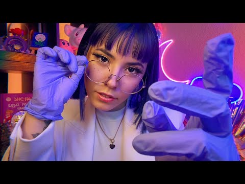 ASMR Face Exam👩🏻‍⚕️ (fast paced) [latex gloves] 🧤 ~kinda unpredictable