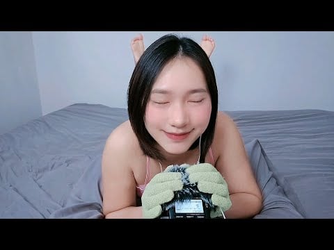ASMR Mic Scratching Soft Sounds ☁️