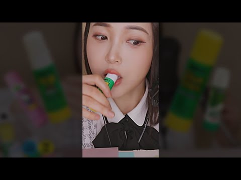 딱풀을 처음 먹어 본 사람 먹방 #shorts #식용 #edible