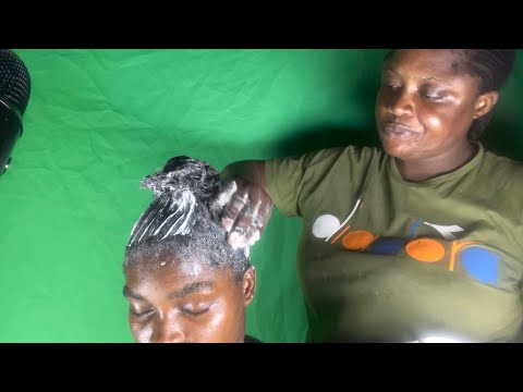 ASMR✨SATISFYING SOFT WHISPER AND GUM CRACKING HAIR RELAXER APPLICATION ON MY SISTER HAIR.