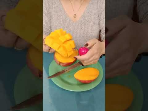 HOW TO CUT MANGO #mangoes #igorotak #viral #cutfruits #dessert #slicefruit #americancity #denver