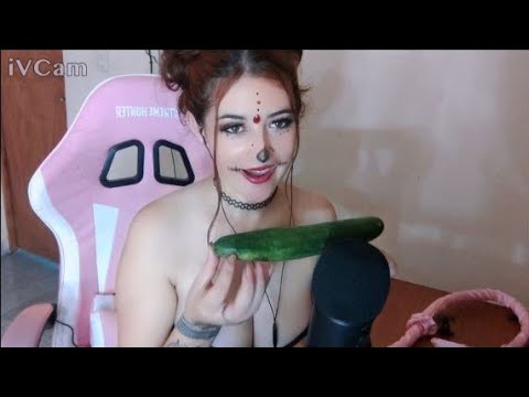 COMIENDO PEPINO 🤤🥒 ASMR extra crujiente