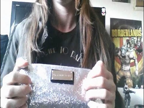 ASMR/Whisper - Makeup bag show&tell, credit card scratching, box tapping, bag crinkling :)