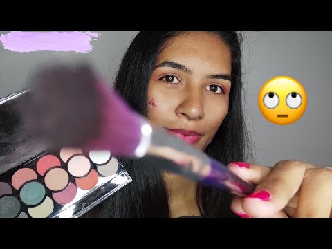 ASMR GAROTA TÓXICA TE MAQUIANDO NA ESCOLA / makeup