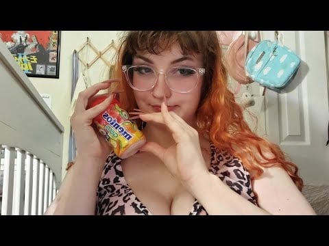 ASMR Tapping, Whispering, Chewing Gum and Just Hanging Out 