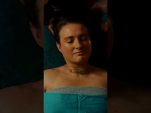 Neck Massage That Gave Her Goosebumps