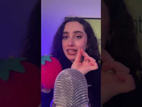 ASMR - J'ENLÈVE L'AIR DE MA BALLE ANTI STRESS !! 🍓 #asmr #shorts #satisfying