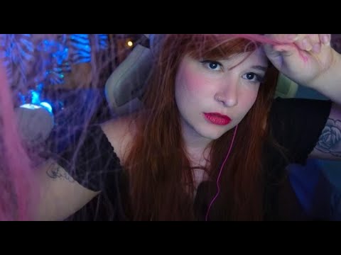 ASMR - Mexendo no seu cabelo (Hair brushing e cafuné)