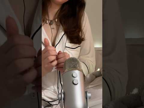 Have you seen my new video ? 👼🏻 #asmr #handsounds #handmovementsasmr #notalkingasmr