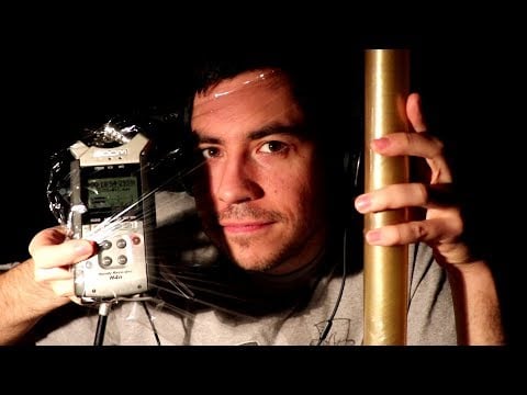 J'enroule mon micro ASMR de film plastique