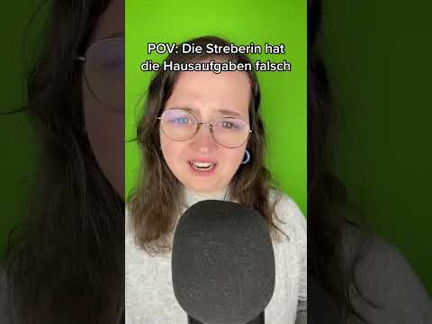 POV: Die Streberin hat die Hausaufgaben falsch #shorts #asmrshorts #asmr