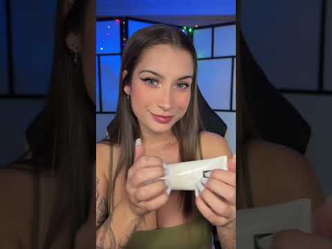 ASMR Limpieza facial porque estás un poco sucio 🙊🙊