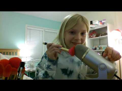 Mic Brushing ASMR