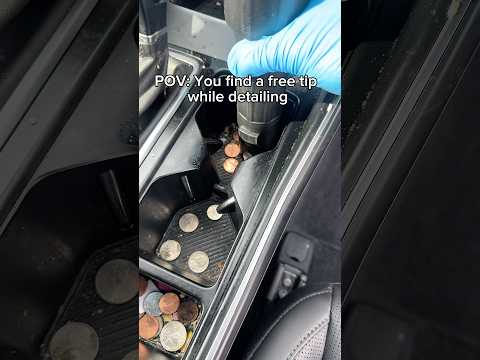 POV: finding a free tip while detailing..