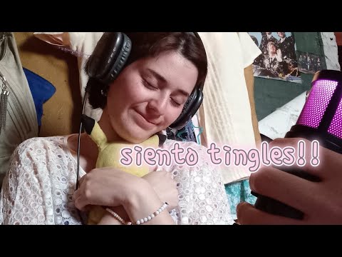 MI NOVIO ME HACE ASMR POR PRIMERA VEZ, SUPER COSQUILLOSO!( MOUTH SOUNDS, Y TRIGGERS, SUSURROS Y MAS!