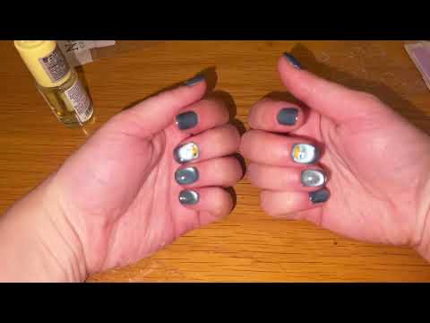 ASMR ita 🇮🇹 METTIAMOCI INSIEME LE UNGHIE 💅🏻 GRWM / OnlyRED ASMR