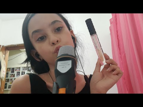 ASMR • sons de boca +movimentos com as mãos