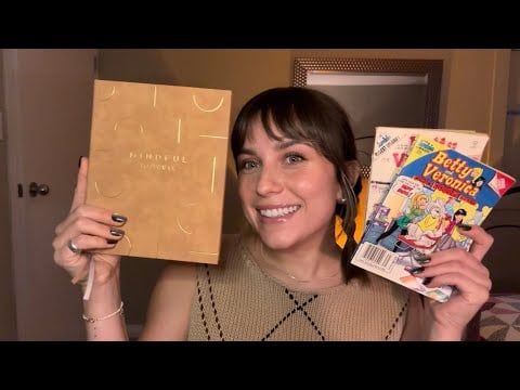ASMR | Sleepy book tapping 💤📚